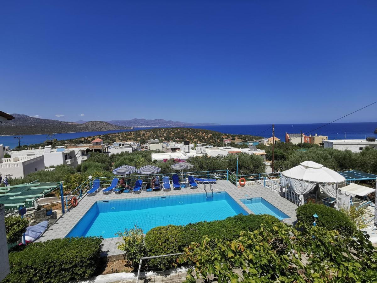 Kassandra Garden * Istron