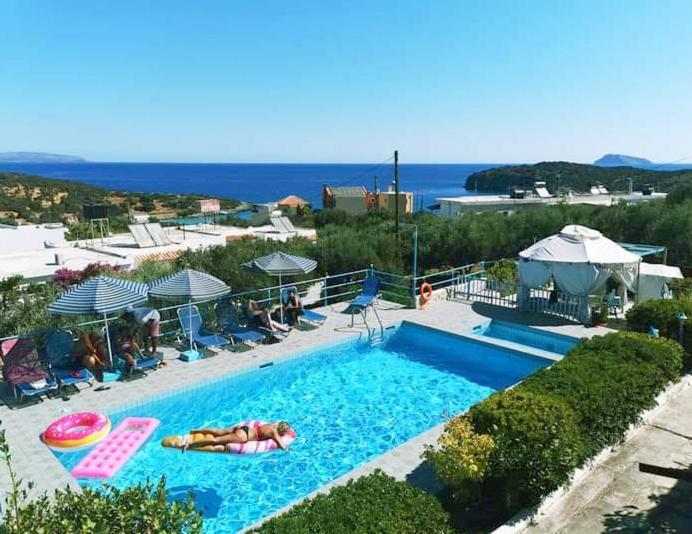Kassandra Garden Istron