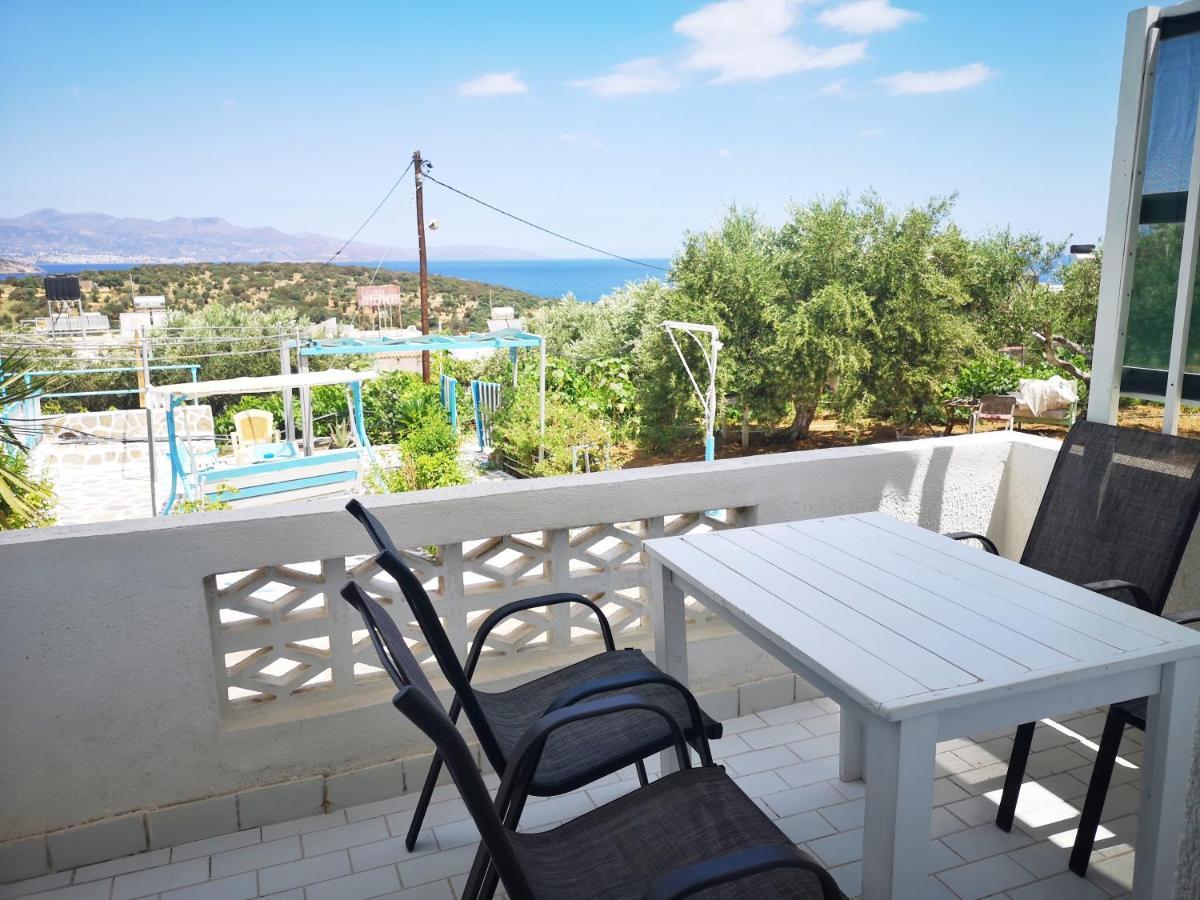 Kassandra Garden Apartment