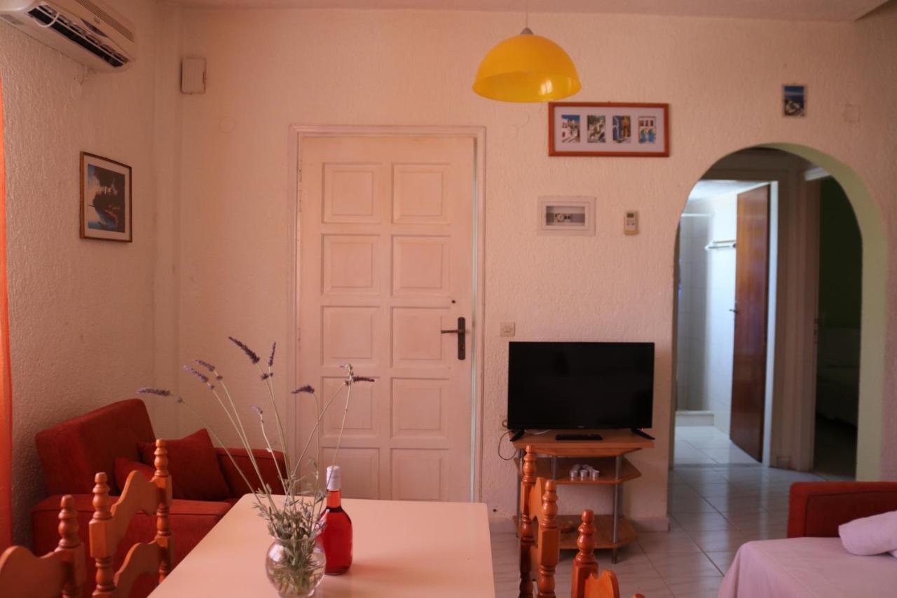 Kassandra Garden Apartment *